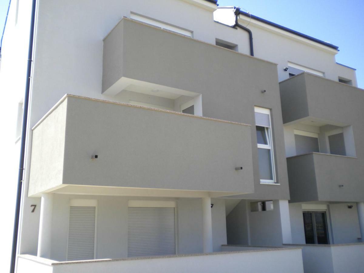 Apartments Venerea Nin Exterior foto