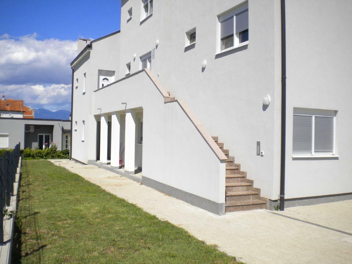 Apartments Venerea Nin Exterior foto